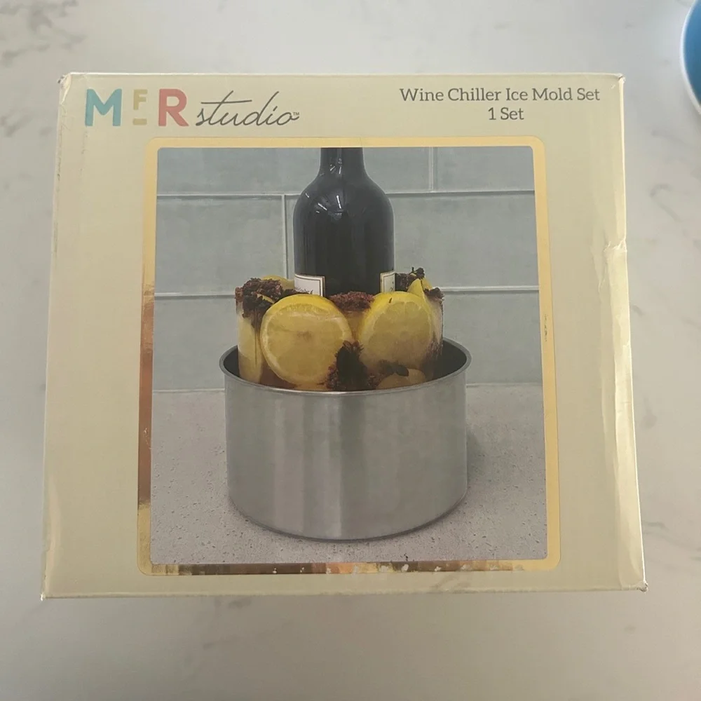 MFR Studio Wine Chiller Ice Mold Set – New in Box